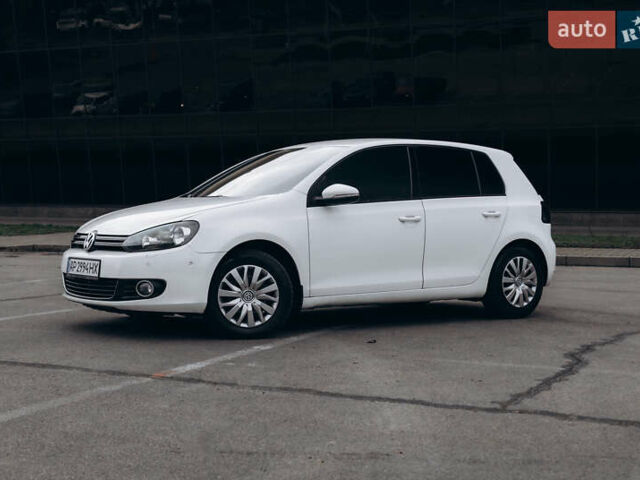 Белый Фольксваген Гольф, объемом двигателя 1.39 л и пробегом 225 тыс. км за 8199 $, фото 1 на Automoto.ua