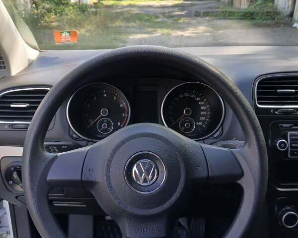 Білий Фольксваген Гольф, об'ємом двигуна 1.39 л та пробігом 187 тис. км за 7150 $, фото 4 на Automoto.ua