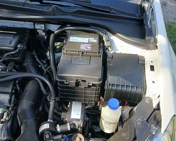 Білий Фольксваген Гольф, об'ємом двигуна 1.39 л та пробігом 187 тис. км за 7150 $, фото 9 на Automoto.ua