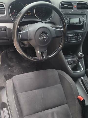 Белый Фольксваген Гольф, объемом двигателя 1.39 л и пробегом 246 тыс. км за 6500 $, фото 4 на Automoto.ua