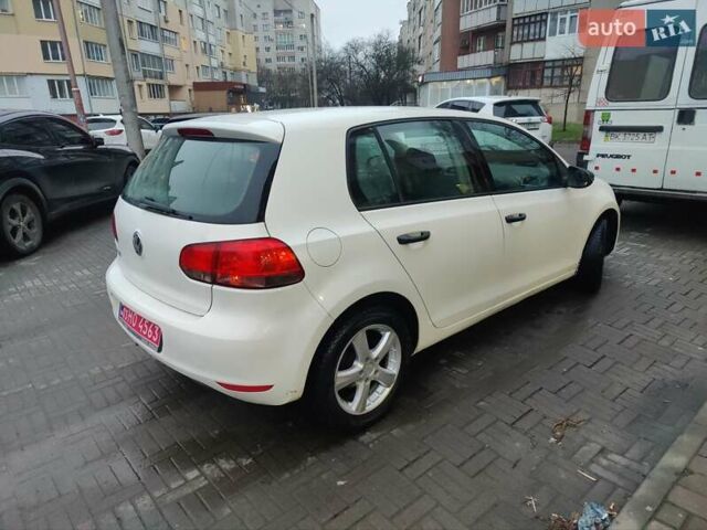 Белый Фольксваген Гольф, объемом двигателя 1.4 л и пробегом 200 тыс. км за 5850 $, фото 4 на Automoto.ua