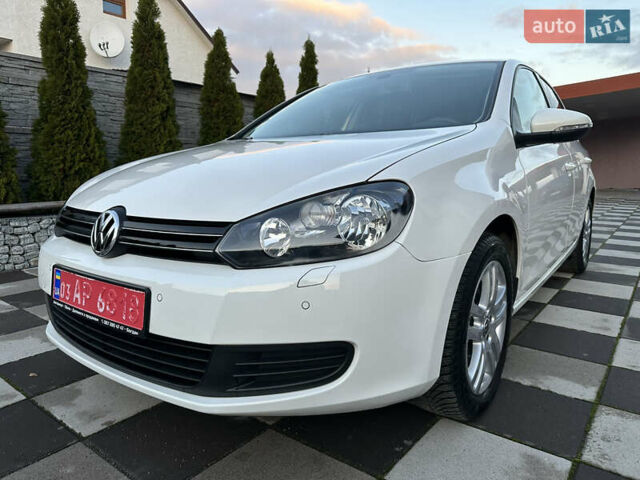 Белый Фольксваген Гольф, объемом двигателя 1.8 л и пробегом 103 тыс. км за 8500 $, фото 10 на Automoto.ua