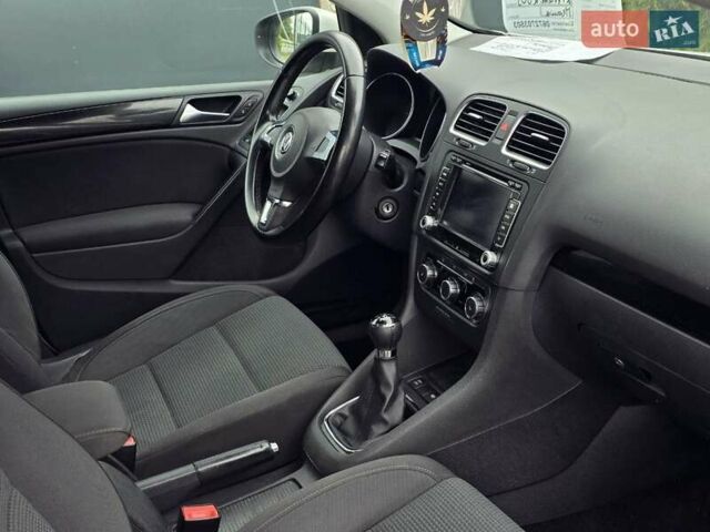 Белый Фольксваген Гольф, объемом двигателя 1.4 л и пробегом 247 тыс. км за 6799 $, фото 11 на Automoto.ua