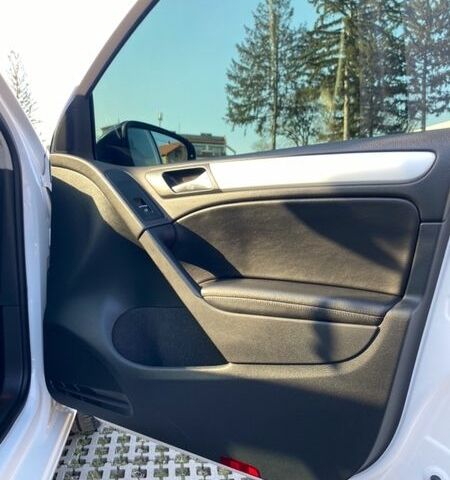 Белый Фольксваген Гольф, объемом двигателя 1.39 л и пробегом 207 тыс. км за 7700 $, фото 19 на Automoto.ua