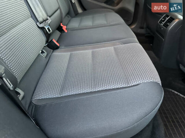 Белый Фольксваген Гольф, объемом двигателя 1.8 л и пробегом 103 тыс. км за 8500 $, фото 57 на Automoto.ua