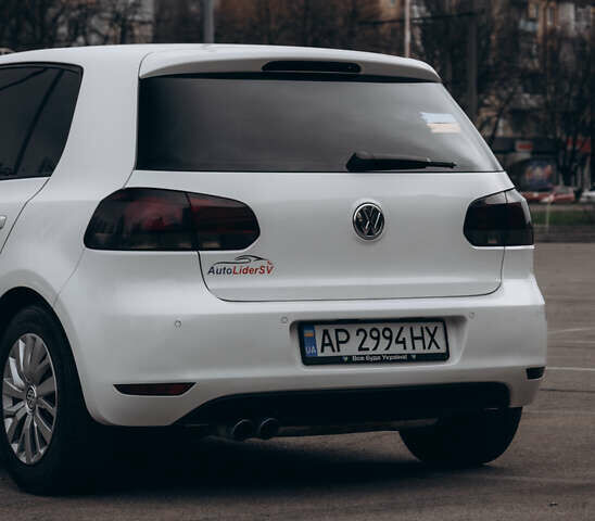 Белый Фольксваген Гольф, объемом двигателя 1.39 л и пробегом 225 тыс. км за 8199 $, фото 10 на Automoto.ua