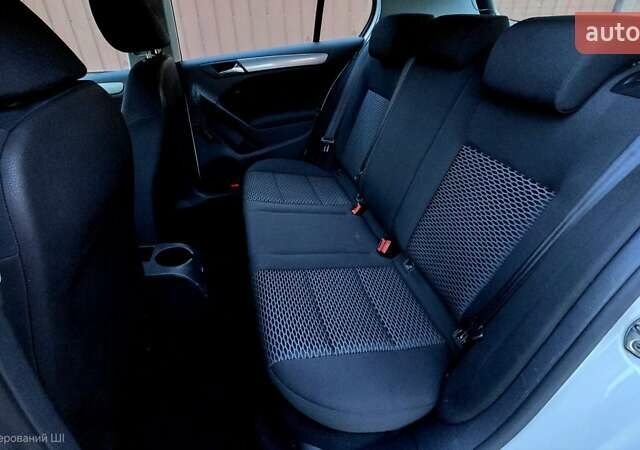 Білий Фольксваген Гольф, об'ємом двигуна 1.6 л та пробігом 120 тис. км за 9499 $, фото 47 на Automoto.ua