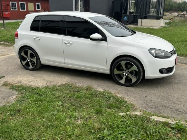 Білий Фольксваген Гольф, об'ємом двигуна 1.8 л та пробігом 250 тис. км за 7800 $, фото 2 на Automoto.ua
