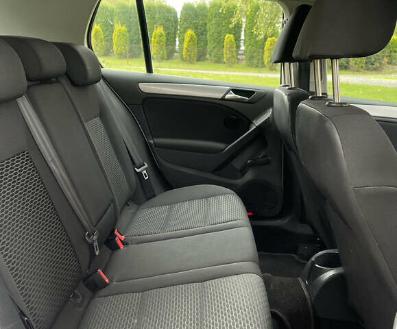 Білий Фольксваген Гольф, об'ємом двигуна 1.6 л та пробігом 185 тис. км за 7799 $, фото 21 на Automoto.ua