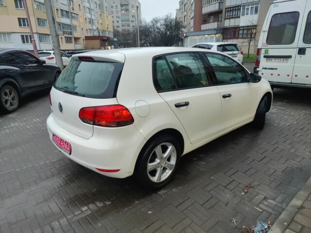 Белый Фольксваген Гольф, объемом двигателя 1.4 л и пробегом 200 тыс. км за 5800 $, фото 2 на Automoto.ua