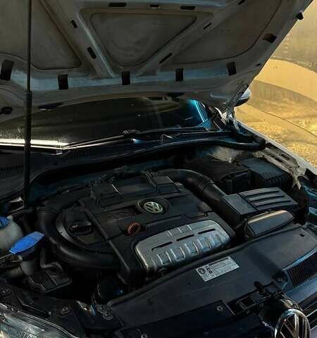 Білий Фольксваген Гольф, об'ємом двигуна 1.39 л та пробігом 189 тис. км за 8000 $, фото 21 на Automoto.ua