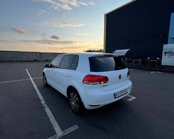 Белый Фольксваген Гольф, объемом двигателя 1.39 л и пробегом 229 тыс. км за 7800 $, фото 3 на Automoto.ua