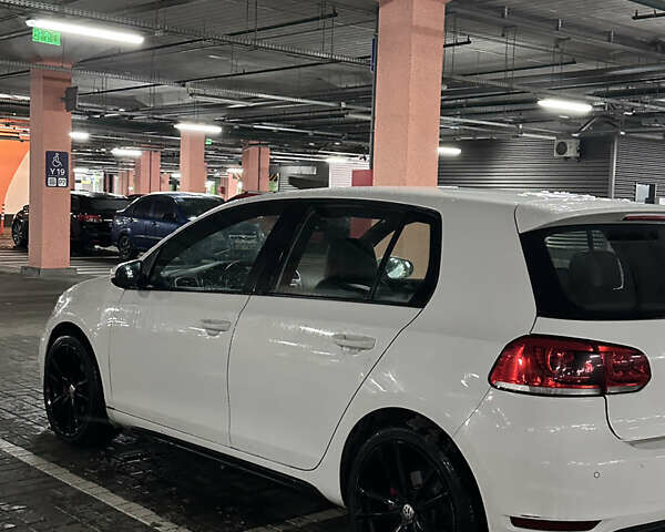 Білий Фольксваген Гольф, об'ємом двигуна 1.98 л та пробігом 153 тис. км за 13000 $, фото 1 на Automoto.ua