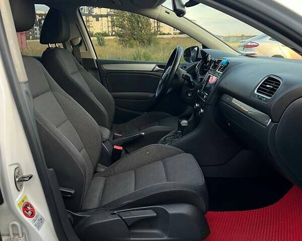 Белый Фольксваген Гольф, объемом двигателя 1.39 л и пробегом 229 тыс. км за 7800 $, фото 8 на Automoto.ua