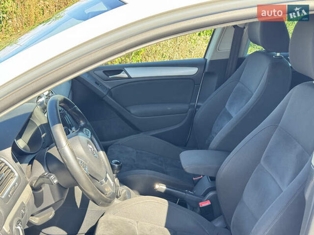 Белый Фольксваген Гольф, объемом двигателя 1.4 л и пробегом 254 тыс. км за 7200 $, фото 8 на Automoto.ua