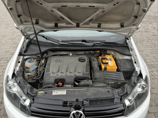 Білий Фольксваген Гольф, об'ємом двигуна 2 л та пробігом 280 тис. км за 8000 $, фото 22 на Automoto.ua