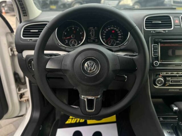 Белый Фольксваген Гольф, объемом двигателя 1.4 л и пробегом 192 тыс. км за 8700 $, фото 18 на Automoto.ua