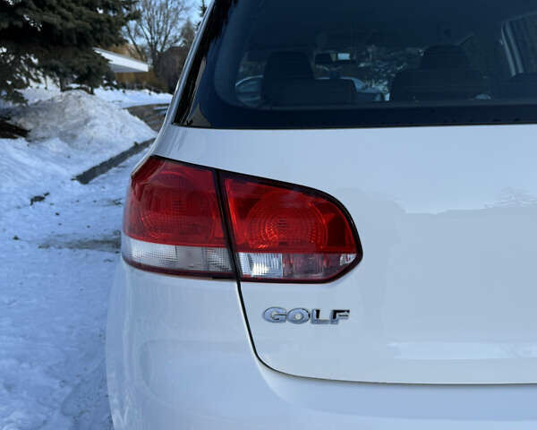 Белый Фольксваген Гольф, объемом двигателя 1.6 л и пробегом 178 тыс. км за 8500 $, фото 10 на Automoto.ua