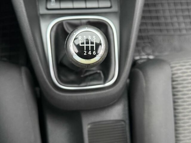 Білий Фольксваген Гольф, об'ємом двигуна 2 л та пробігом 280 тис. км за 8000 $, фото 16 на Automoto.ua