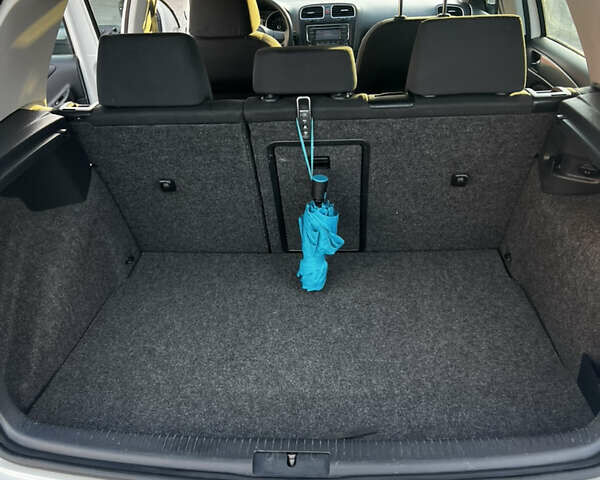 Білий Фольксваген Гольф, об'ємом двигуна 2.48 л та пробігом 268 тис. км за 9500 $, фото 12 на Automoto.ua