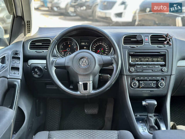 Белый Фольксваген Гольф, объемом двигателя 1.6 л и пробегом 236 тыс. км за 7300 $, фото 10 на Automoto.ua