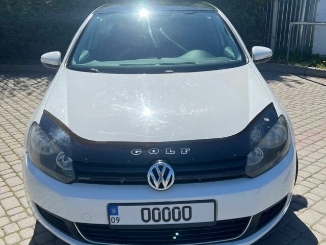 Белый Фольксваген Гольф, объемом двигателя 1.6 л и пробегом 222 тыс. км за 7400 $, фото 3 на Automoto.ua