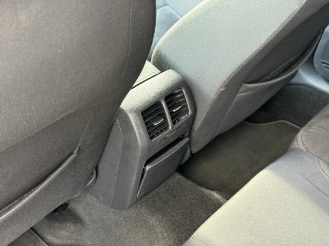 Білий Фольксваген Гольф, об'ємом двигуна 1.4 л та пробігом 183 тис. км за 8800 $, фото 12 на Automoto.ua