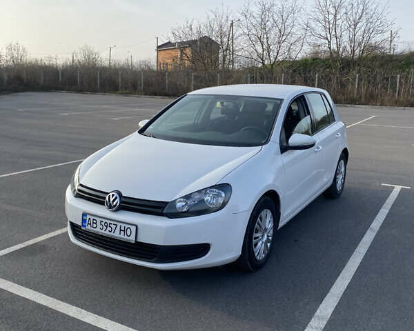 Белый Фольксваген Гольф, объемом двигателя 1.6 л и пробегом 177 тыс. км за 7250 $, фото 2 на Automoto.ua