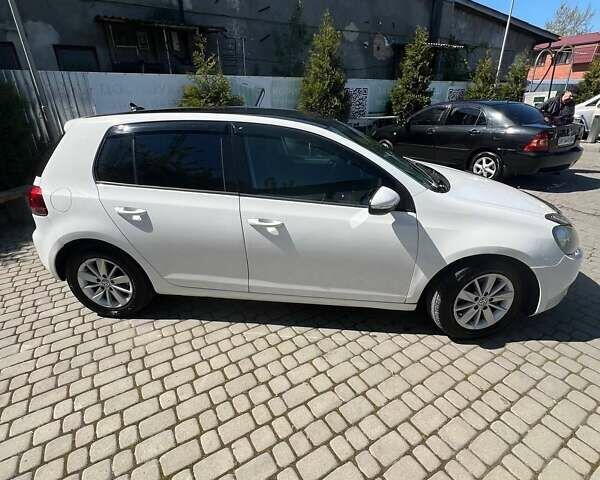 Белый Фольксваген Гольф, объемом двигателя 1.6 л и пробегом 222 тыс. км за 7400 $, фото 3 на Automoto.ua