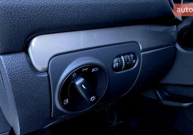 Белый Фольксваген Гольф, объемом двигателя 1.6 л и пробегом 119 тыс. км за 9399 $, фото 44 на Automoto.ua