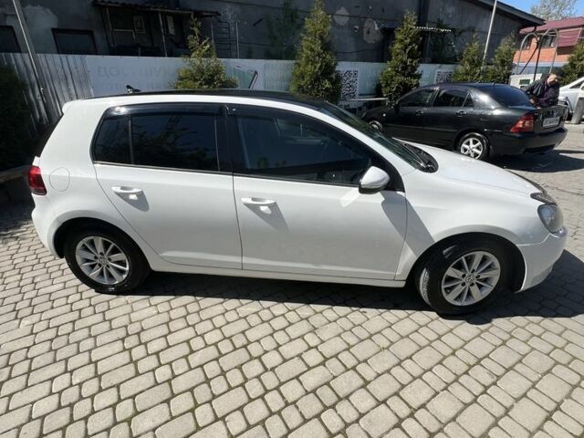 Белый Фольксваген Гольф, объемом двигателя 1.6 л и пробегом 222 тыс. км за 7999 $, фото 3 на Automoto.ua