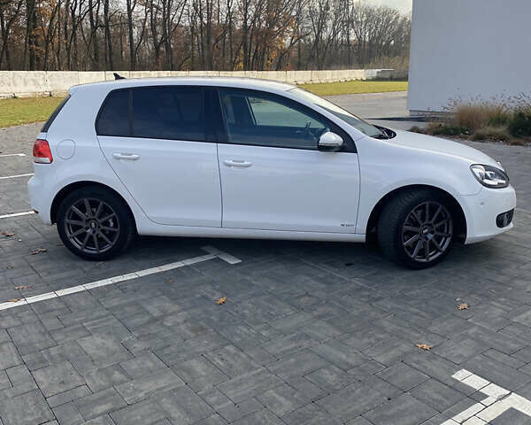 Белый Фольксваген Гольф, объемом двигателя 1.39 л и пробегом 257 тыс. км за 8900 $, фото 8 на Automoto.ua