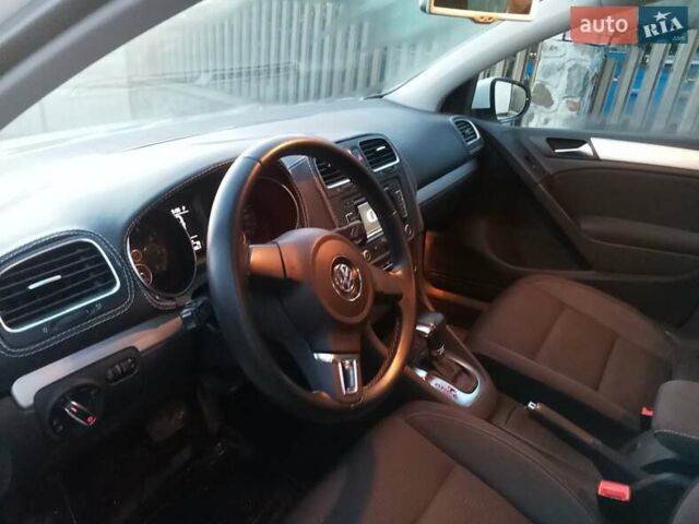 Білий Фольксваген Гольф, об'ємом двигуна 1.39 л та пробігом 165 тис. км за 8500 $, фото 5 на Automoto.ua