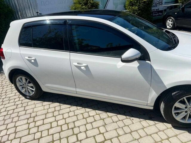 Белый Фольксваген Гольф, объемом двигателя 1.6 л и пробегом 222 тыс. км за 7400 $, фото 6 на Automoto.ua