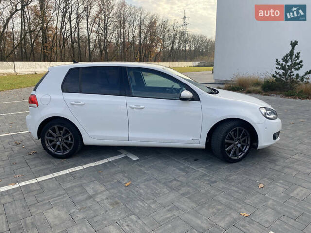 Белый Фольксваген Гольф, объемом двигателя 1.39 л и пробегом 257 тыс. км за 8900 $, фото 7 на Automoto.ua