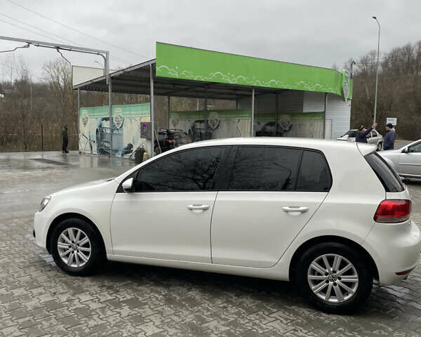 Белый Фольксваген Гольф, объемом двигателя 1.39 л и пробегом 241 тыс. км за 6500 $, фото 7 на Automoto.ua