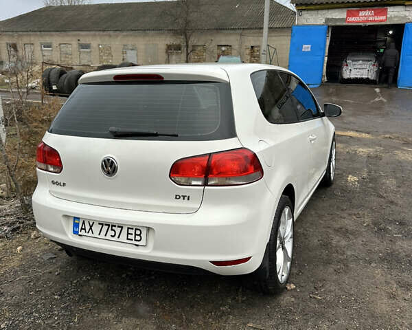 Белый Фольксваген Гольф, объемом двигателя 1.6 л и пробегом 260 тыс. км за 7500 $, фото 3 на Automoto.ua