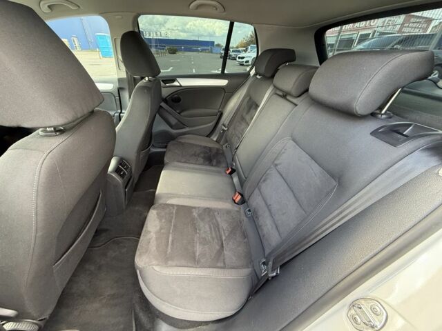 Білий Фольксваген Гольф, об'ємом двигуна 1.4 л та пробігом 183 тис. км за 8800 $, фото 11 на Automoto.ua