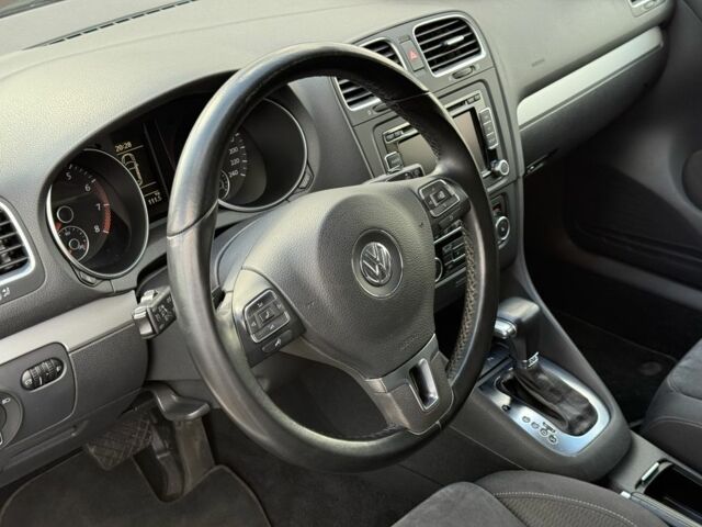 Білий Фольксваген Гольф, об'ємом двигуна 1.4 л та пробігом 183 тис. км за 8800 $, фото 8 на Automoto.ua