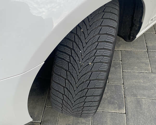 Белый Фольксваген Гольф, объемом двигателя 1.39 л и пробегом 257 тыс. км за 8900 $, фото 21 на Automoto.ua