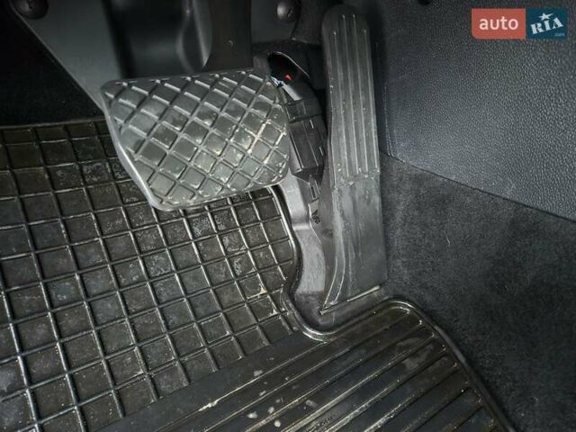 Білий Фольксваген Гольф, об'ємом двигуна 1.6 л та пробігом 177 тис. км за 9100 $, фото 21 на Automoto.ua