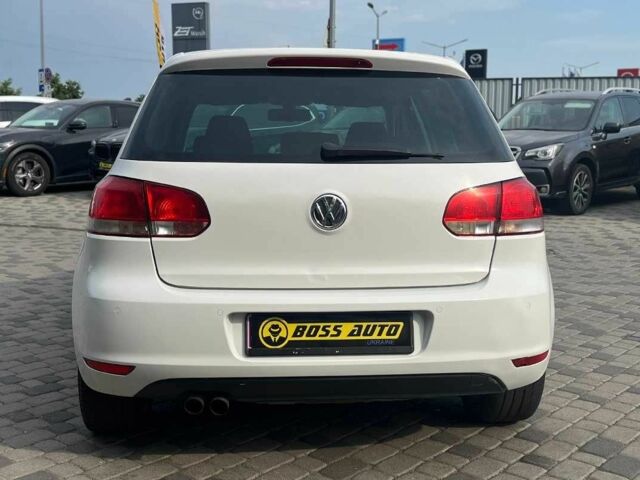 Белый Фольксваген Гольф, объемом двигателя 1.4 л и пробегом 192 тыс. км за 8700 $, фото 5 на Automoto.ua