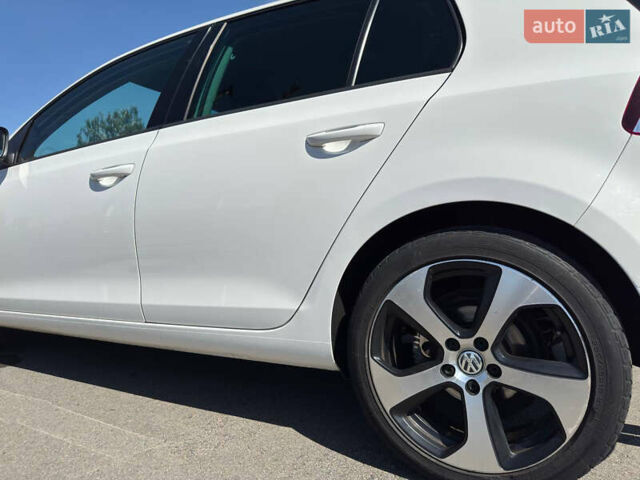 Білий Фольксваген Гольф, об'ємом двигуна 1.4 л та пробігом 253 тис. км за 7500 $, фото 5 на Automoto.ua