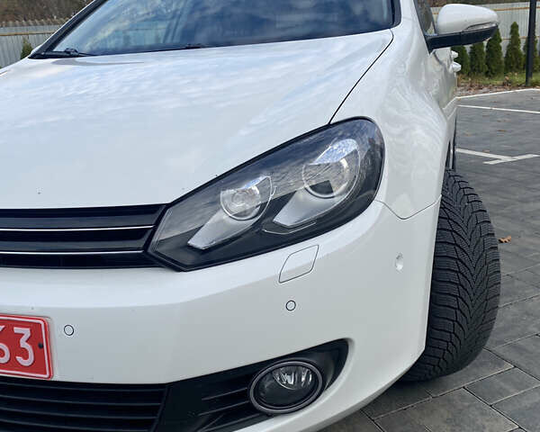 Белый Фольксваген Гольф, объемом двигателя 1.39 л и пробегом 257 тыс. км за 8900 $, фото 3 на Automoto.ua