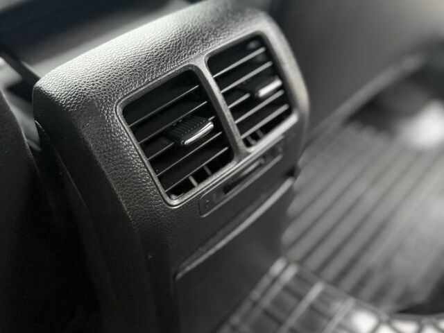 Білий Фольксваген Гольф, об'ємом двигуна 2 л та пробігом 280 тис. км за 8000 $, фото 20 на Automoto.ua