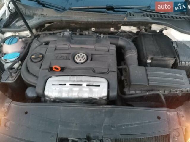 Білий Фольксваген Гольф, об'ємом двигуна 1.39 л та пробігом 165 тис. км за 8500 $, фото 4 на Automoto.ua