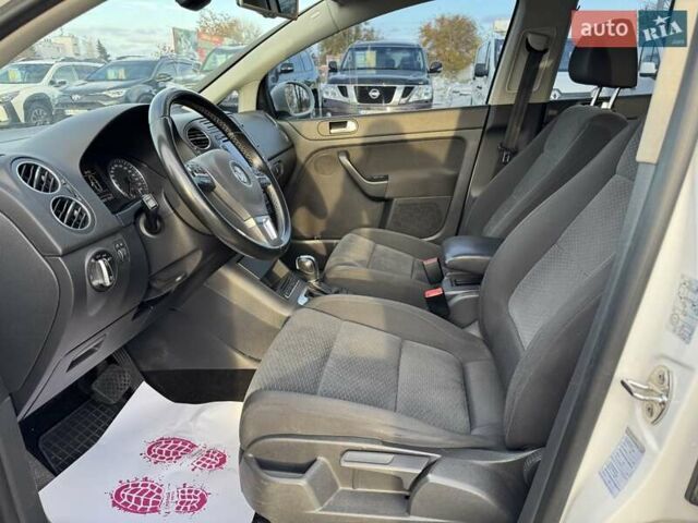 Белый Фольксваген Гольф, объемом двигателя 1.39 л и пробегом 171 тыс. км за 8500 $, фото 12 на Automoto.ua