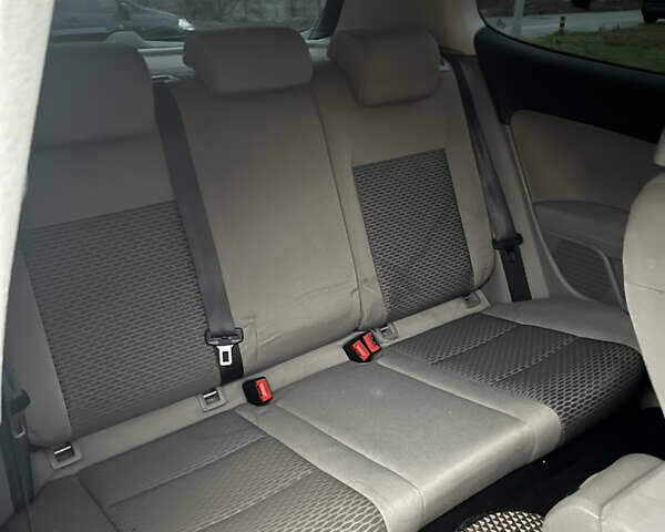 Білий Фольксваген Гольф, об'ємом двигуна 1.6 л та пробігом 294 тис. км за 7800 $, фото 9 на Automoto.ua