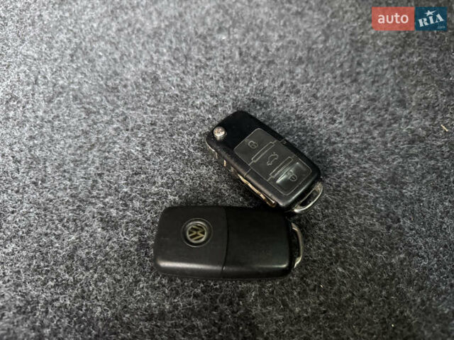 Фольксваген Гольф 2011 у Сваляве на Automoto.ua Білий Фольксваген Гольф, об'ємом двигуна 1.4 л та пробігом 209 тис. км за 6999 $, фото 68 на Automoto.ua