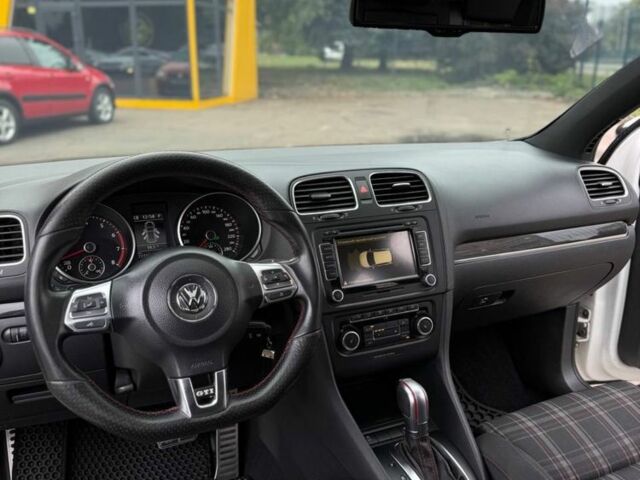 Білий Фольксваген Гольф, об'ємом двигуна 2 л та пробігом 227 тис. км за 9999 $, фото 21 на Automoto.ua